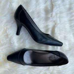 LifeStride 2.5” Heels, Size 8.5